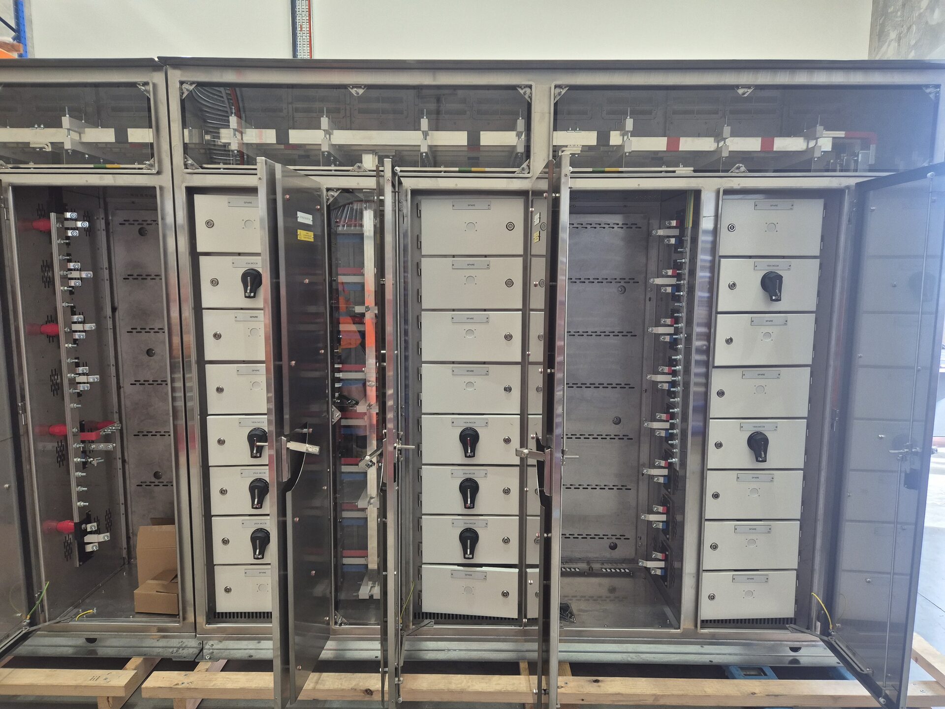 Marsden State School — MCCB distribution columns